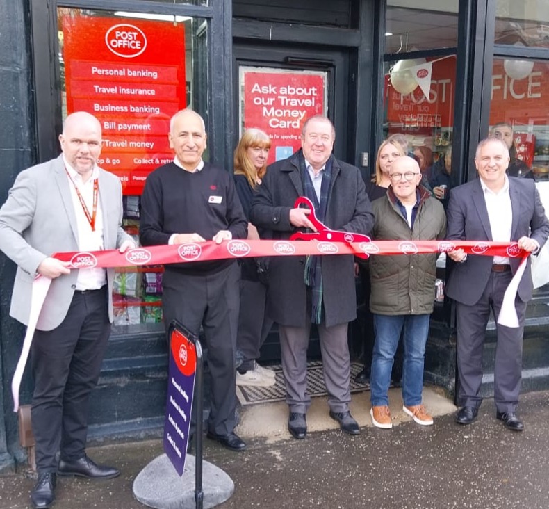 MSP cuts the ribbon to open Carnoustie Post Office